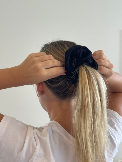 Cotton Scrunchie Black