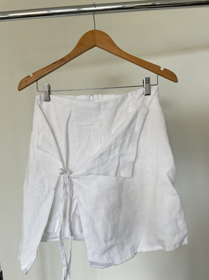 SAMPLE Odette Skort in White