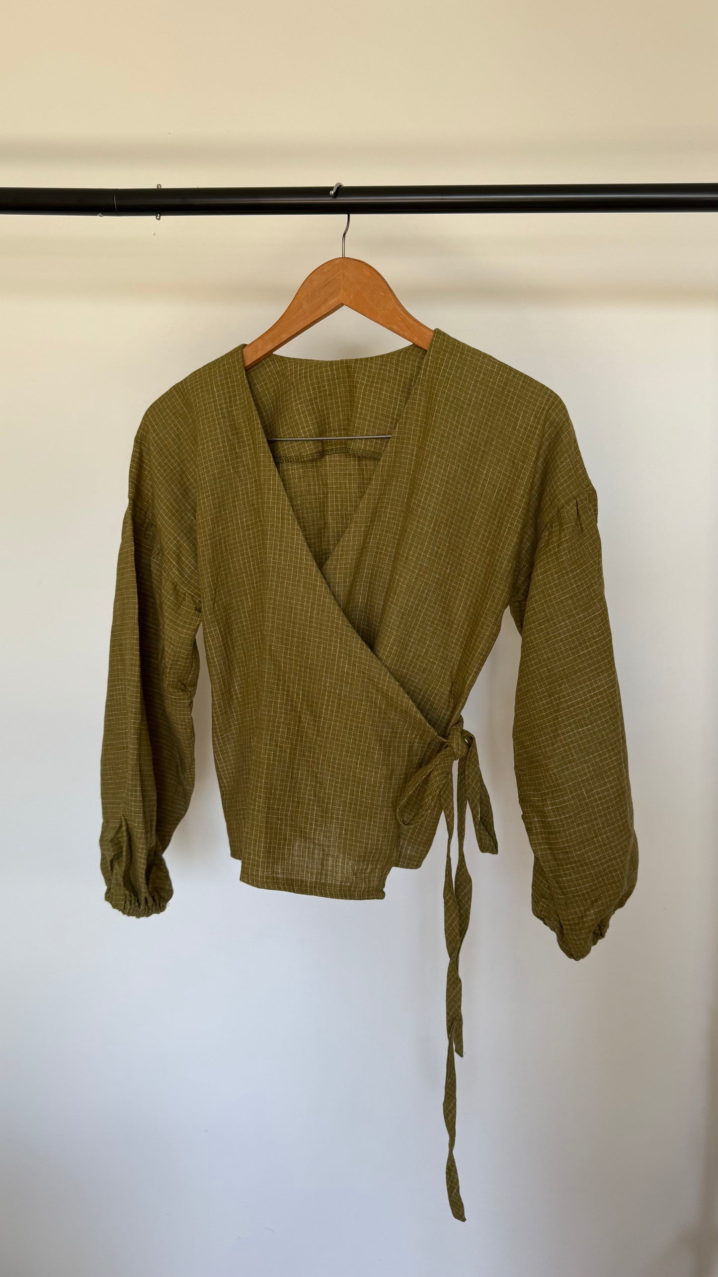 SAMPLE Charlie Wrap Top in Pesto (XS/S)