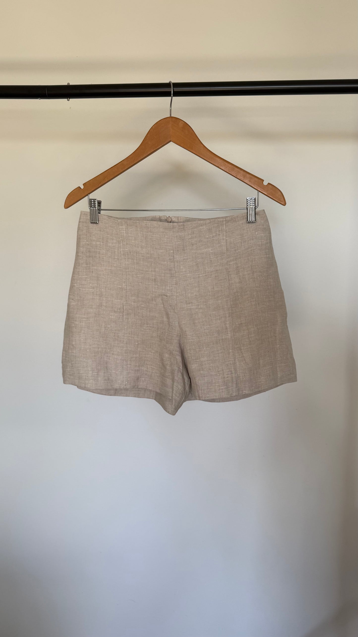 SAMPLE Paloma Shorts in Oat (L, XL)