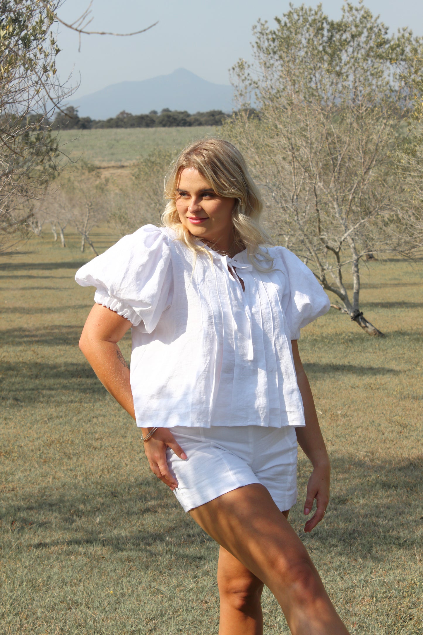 Paloma Shorts in White