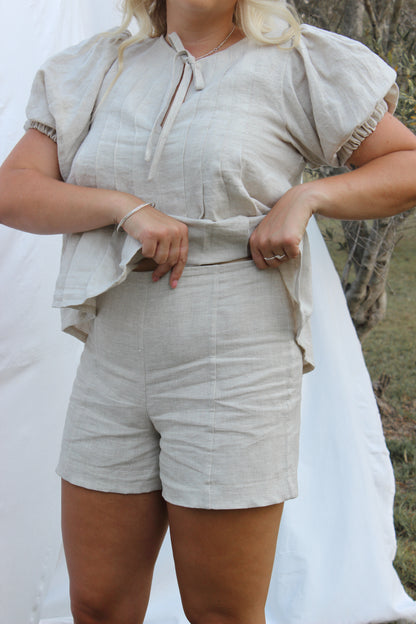 Paloma Shorts in Oat