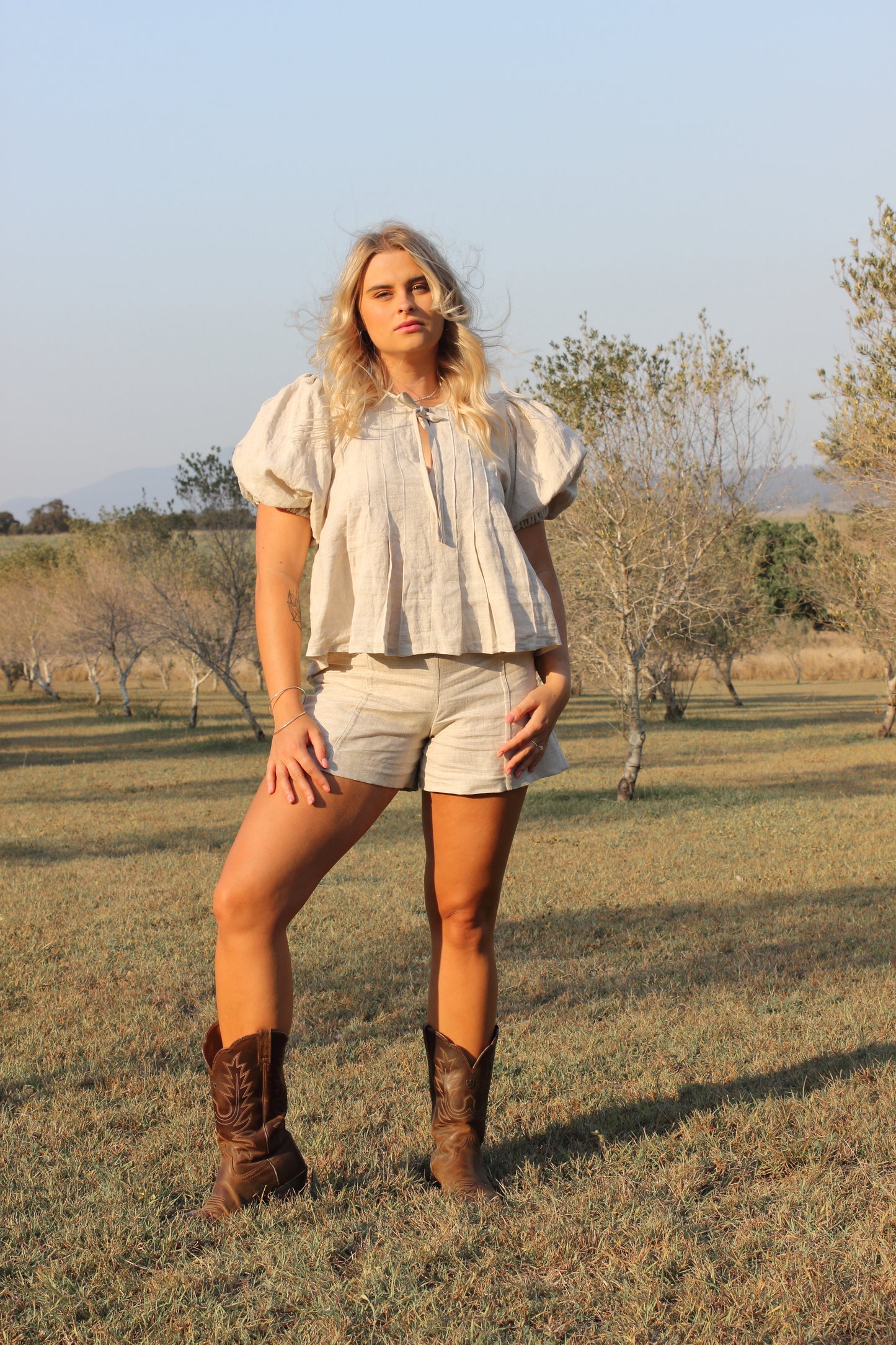 Paloma Shorts in Oat