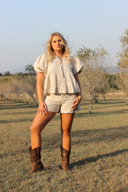 Paloma Shorts in Oat