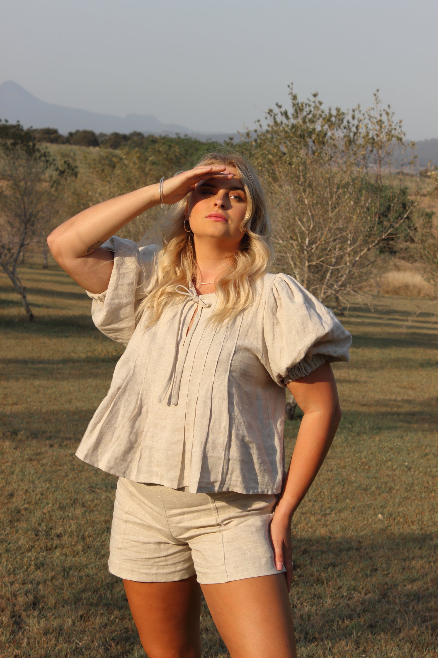 Paloma Shorts in Oat