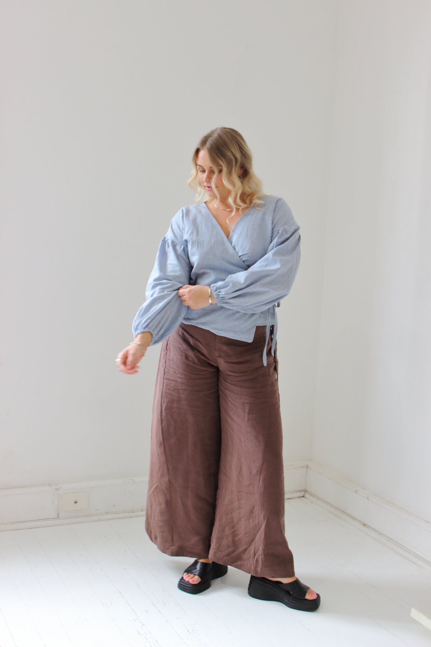 Evan Trousers in Mocha